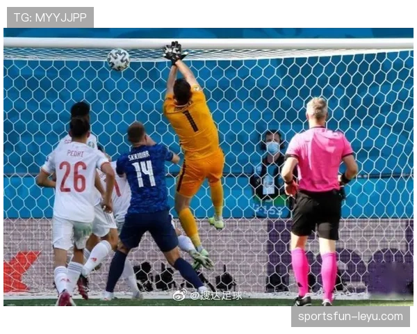 欧洲杯再现乌龙球,意外破门引发全场关注 欧洲杯再现乌龙球,意外破门引发全场关注