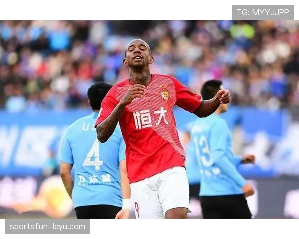 沙勒罗瓦控球能力惊艳，状态回暖引关注