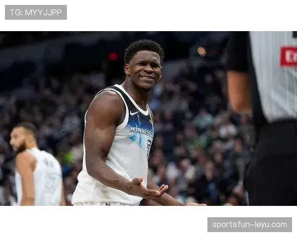 爱德华兹突破能力提升显著 拉开与同位置得分手差距