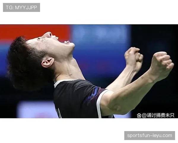 石宇奇周末揣着名牌卡进小饭馆，结账那瞬间全桌静了